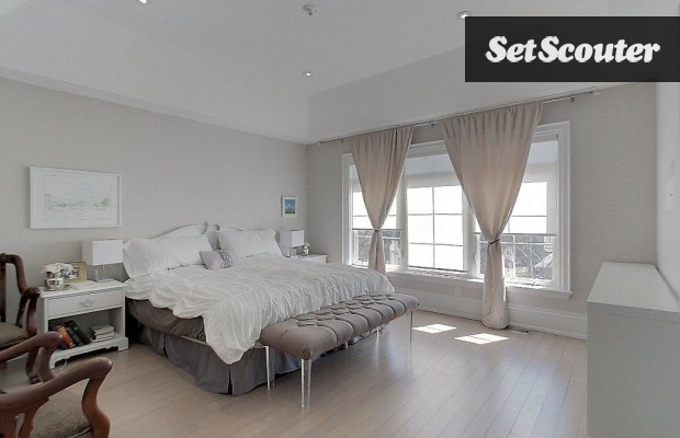 Minya's bedroom is the perfect canvas numerous productions are looking for! This space is a versatile gem with its stylish light hardwood and rare high ceilings. Spacious and bright, Minya's bedroom is film-friendly!