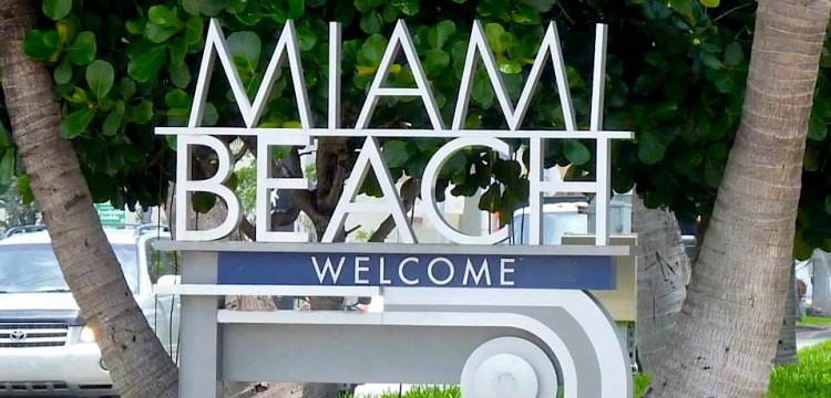 Miami Beach welcome sign