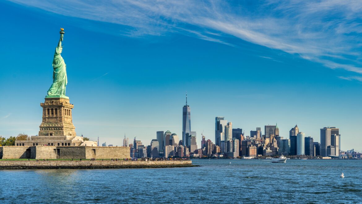 Statue of Liberty – Uniquely New York City Film Location 10 Distinctly New York Film Locations on Set Scouter in 2025